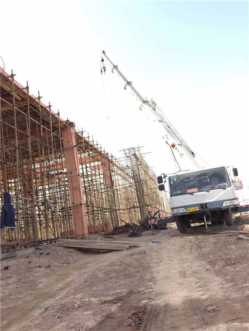 奉新县25 吨、50 吨吊车怎么选？多大重量 / 半径适合对应车型？